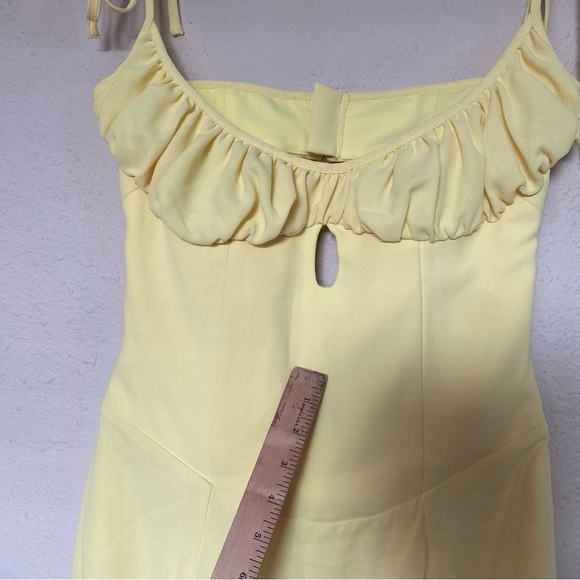 House of CB ‘Soren’ Buttercup Cutout Mermaid Midi yellow NWT size M - Picture 12 of 12